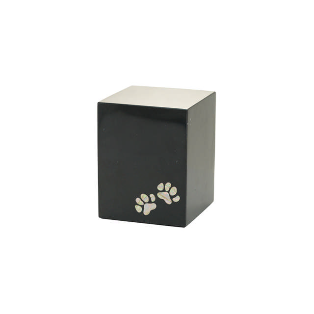 Monumental Memorials Pet Paws Pearl Inlay, Black