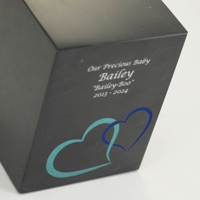 Monumental Memorials Pet Hearts Blue, Black