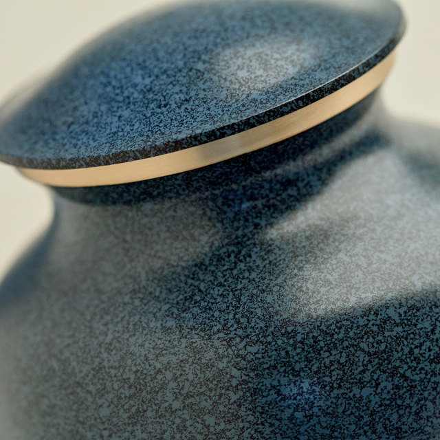 MAUS Granite, Full Size Urn