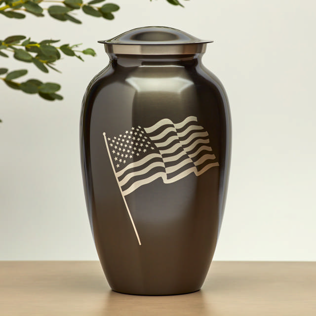 Classic Flag, Full Size Urn