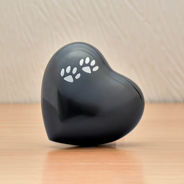 Arielle Slate Heart Paw Urn