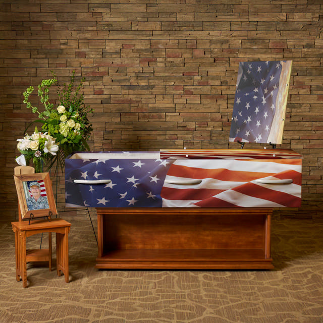 LifeArt Stars and Stripes Cremation Container