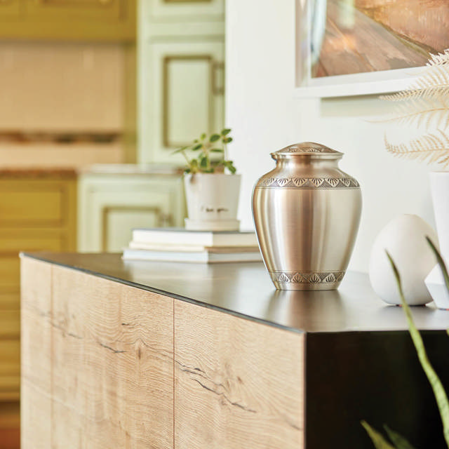 Elite Athena® Pewter, Full Size Urn