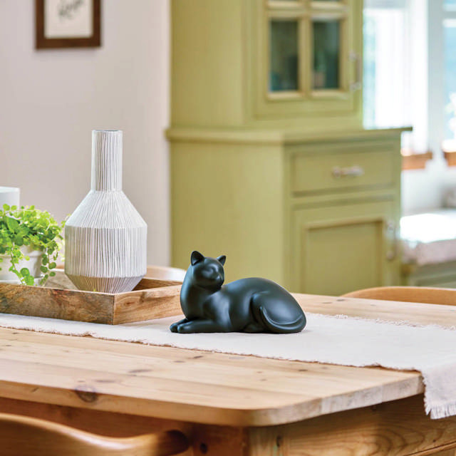 Cozy Cat Black, Petite Urn